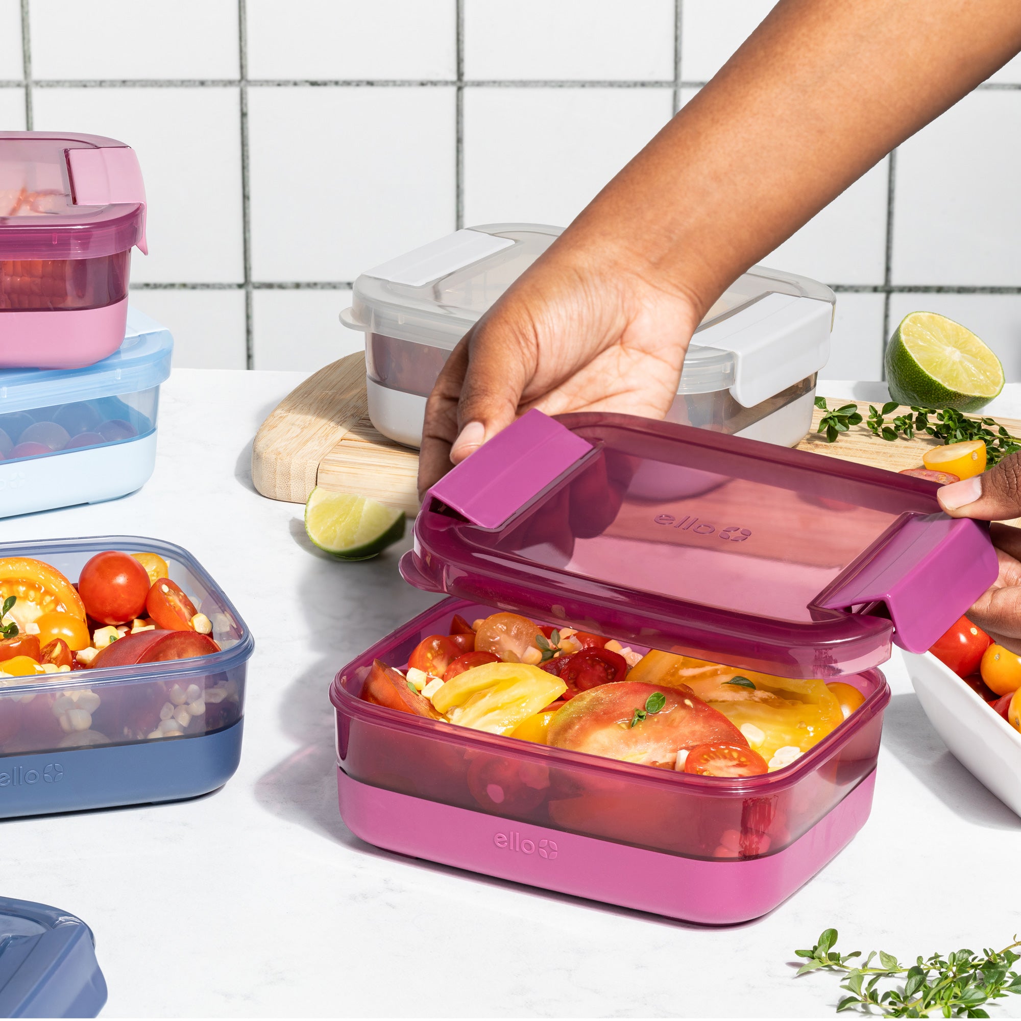 plastic_food_storage_set_2.jpg